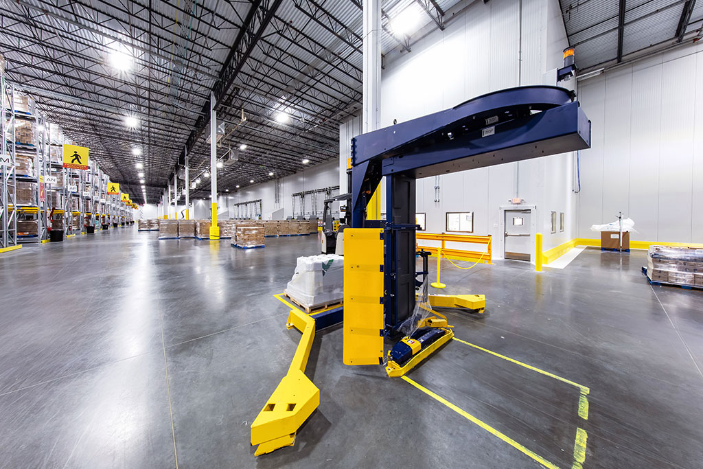 Wrapping Machine Operator Stretch Wrap Machines | Creative Packaging Solutions